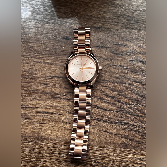 Michael Kors Slim Runway Chronograph Quartz Rose Gold Watch MK3513 - Picture 5 of 14